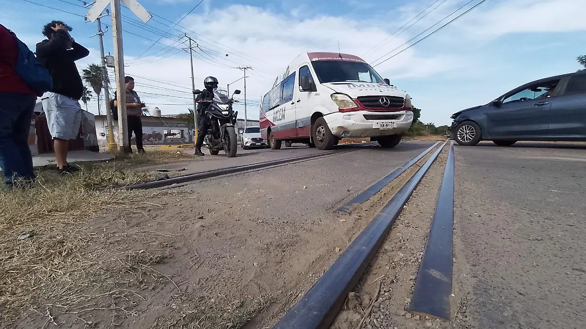 cuidado con el tren campaña